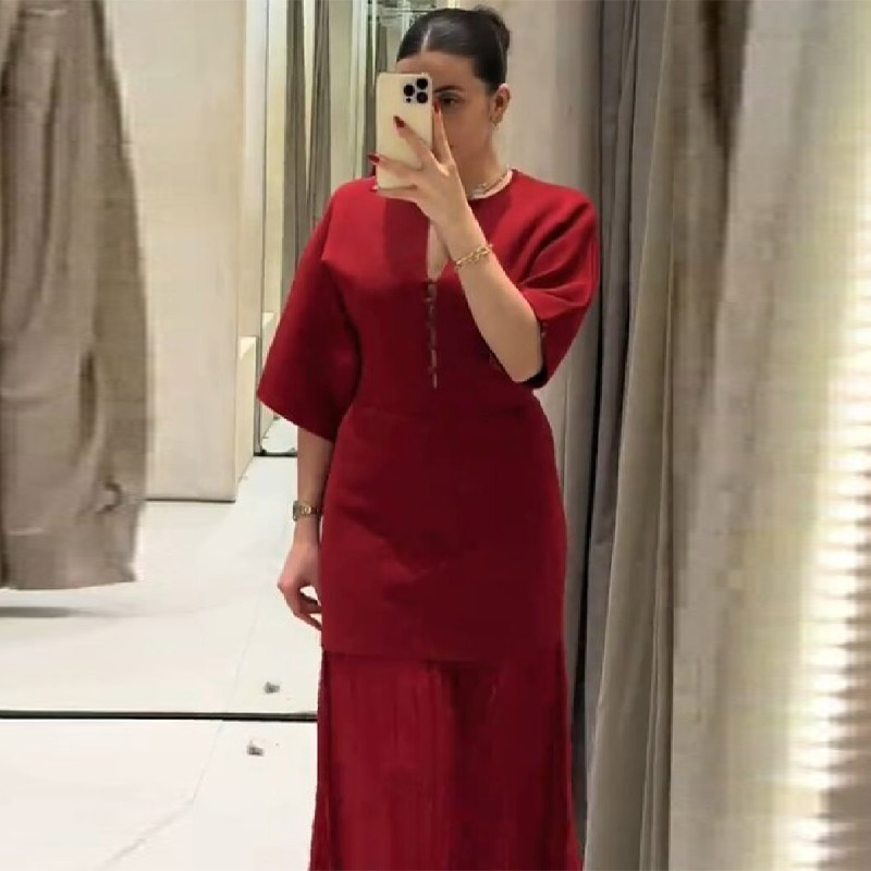 Women'S Formal Evening Wear Tops - 여성용 우아한 버건디 플리츠 맥시 드레스