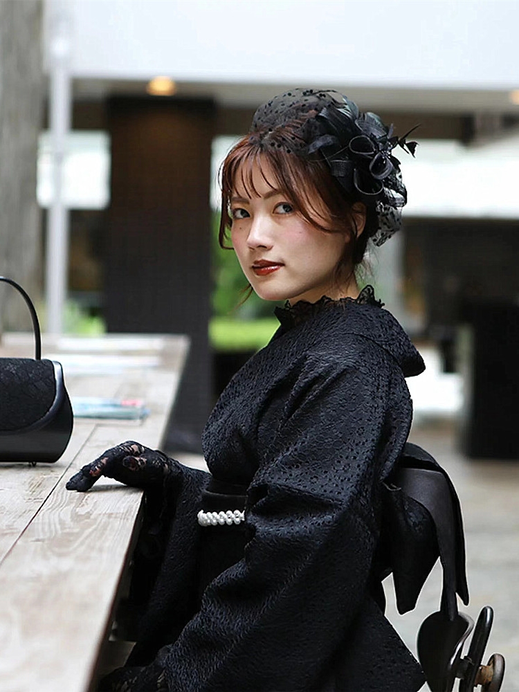 우아한 레이스 기모노 - 일본 여성 정장, 이중 레이어 - Women Formal Wear Designers 리뷰 및 가격